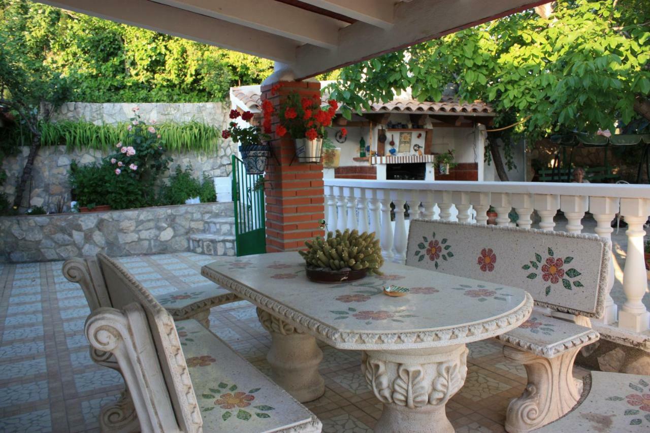 Villa Caramelo Кастріль Екстер'єр фото